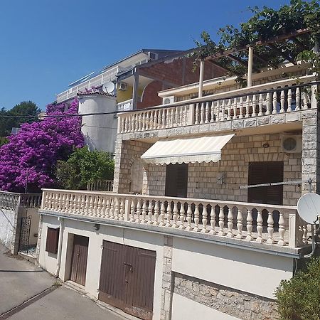 Apartments Grispolis Tivat Exterior photo