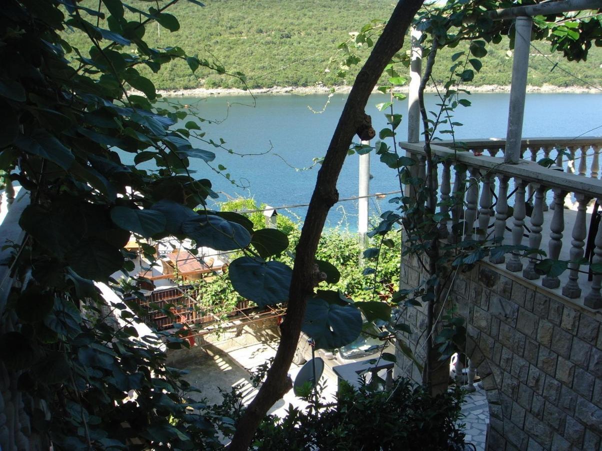 Apartments Grispolis Tivat Exterior photo