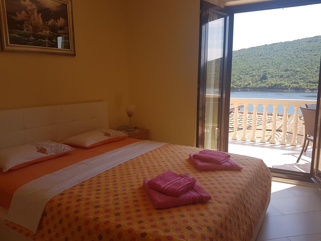 Apartments Grispolis Tivat Exterior photo