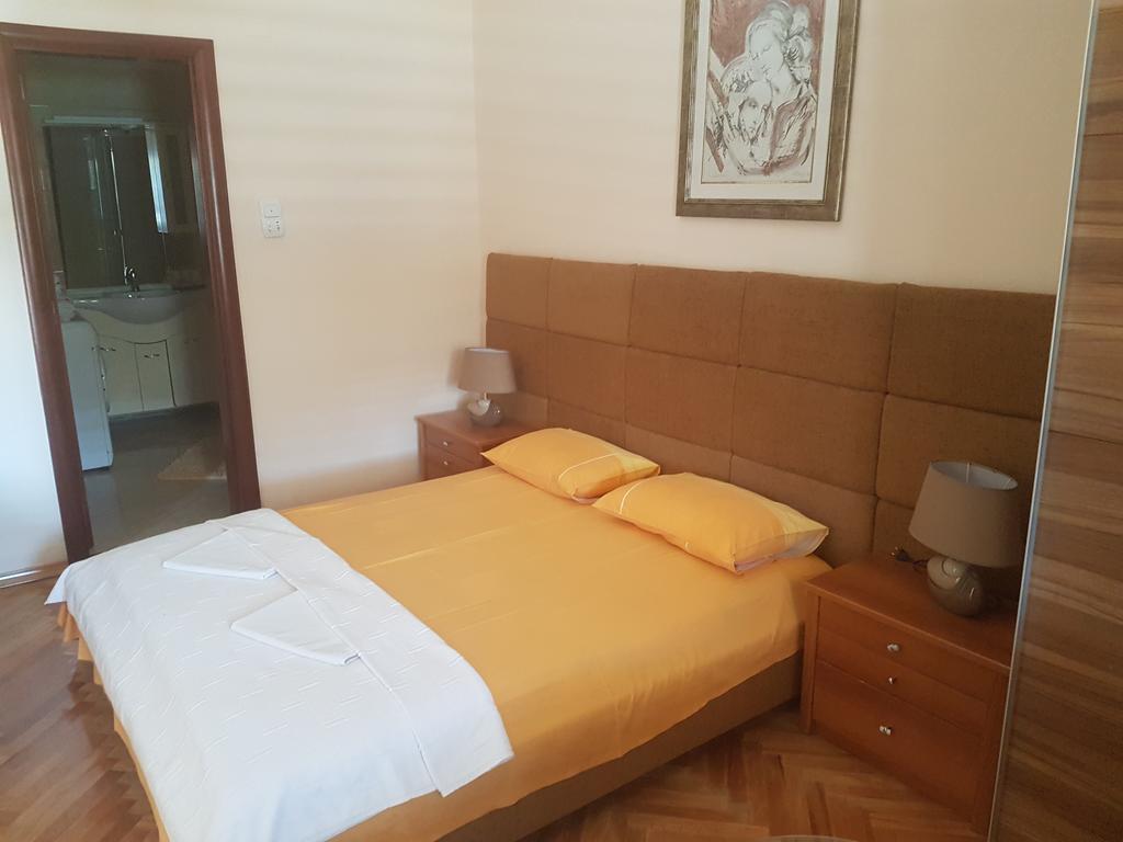 Apartments Grispolis Tivat Exterior photo
