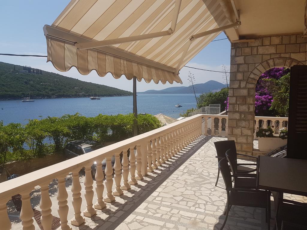 Apartments Grispolis Tivat Exterior photo